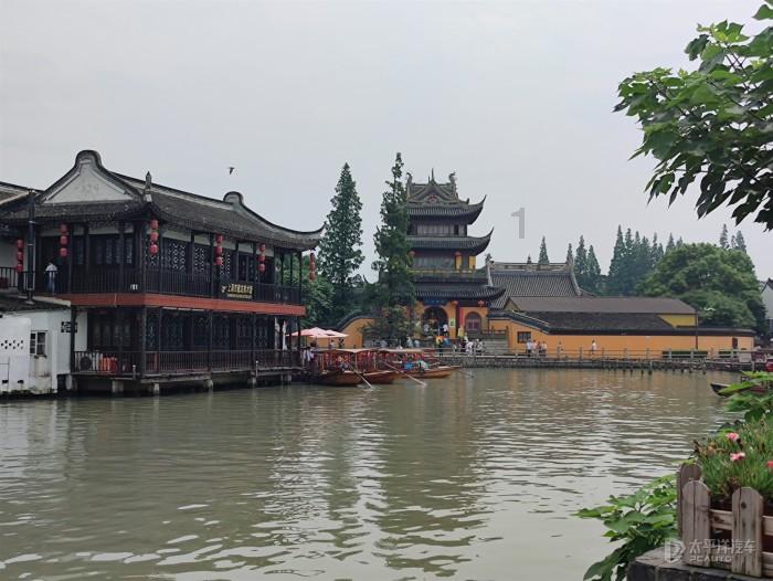 美图公司一度飙升超7% 2023年经调整净利润预增超200%